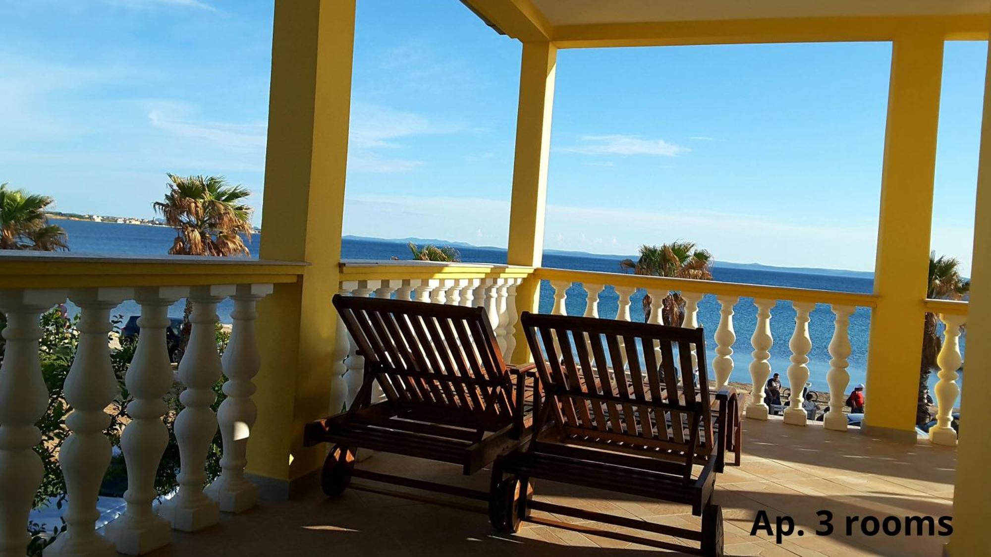 Deby Beach House วีร์ ภายนอก รูปภาพ