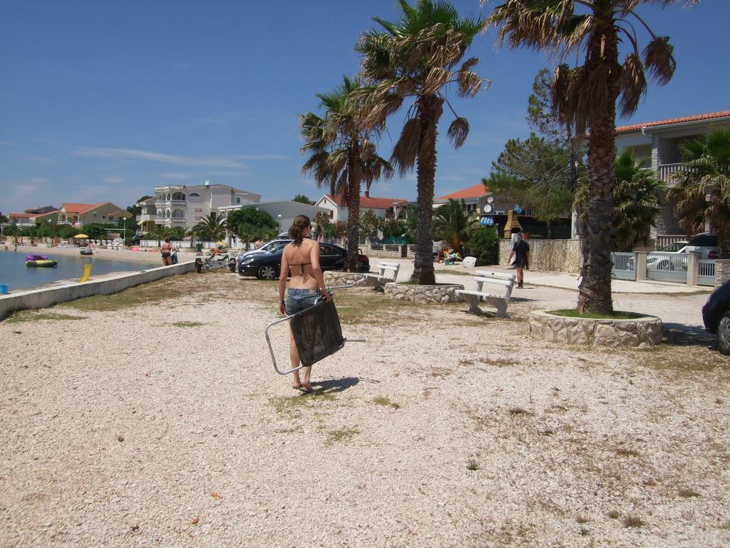 Deby Beach House วีร์ ภายนอก รูปภาพ